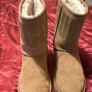 UGG size 6